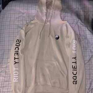 Men’s medium cream colored yin yang pullover sweatshirt